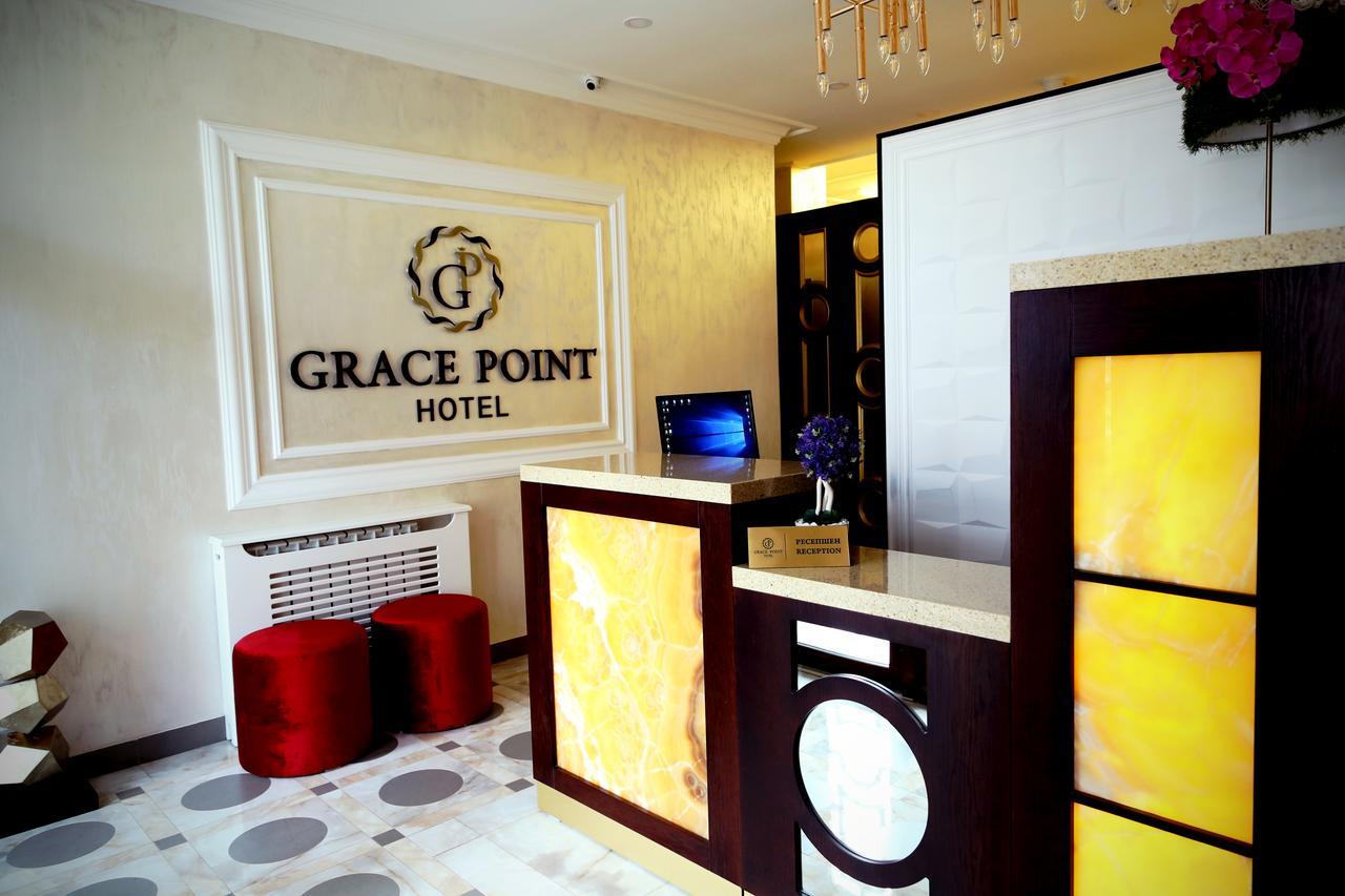 Grace Point Hotel Astana Exteriör bild