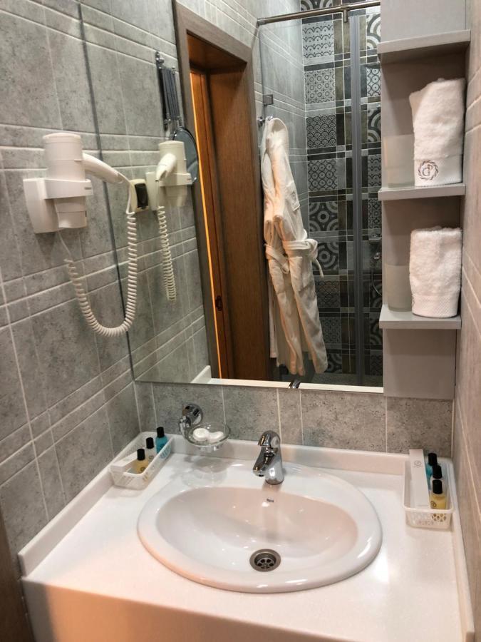 Grace Point Hotel Astana Rum bild