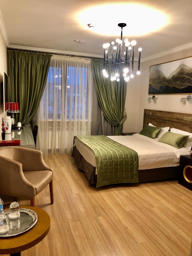 Grace Point Hotel Astana Exteriör bild